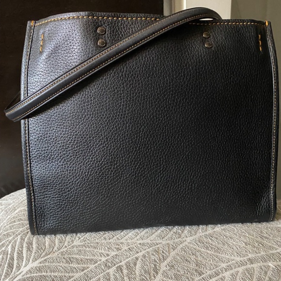 Coach Rogue 30 Pyramid - Picture 2 of 9